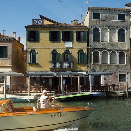 Casa Virginia Direct At The Canal Cannaregio With Own Roof Terrace Venecia Exterior foto