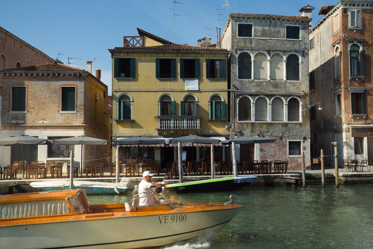 Casa Virginia Direct At The Canal Cannaregio With Own Roof Terrace Venecia Exterior foto