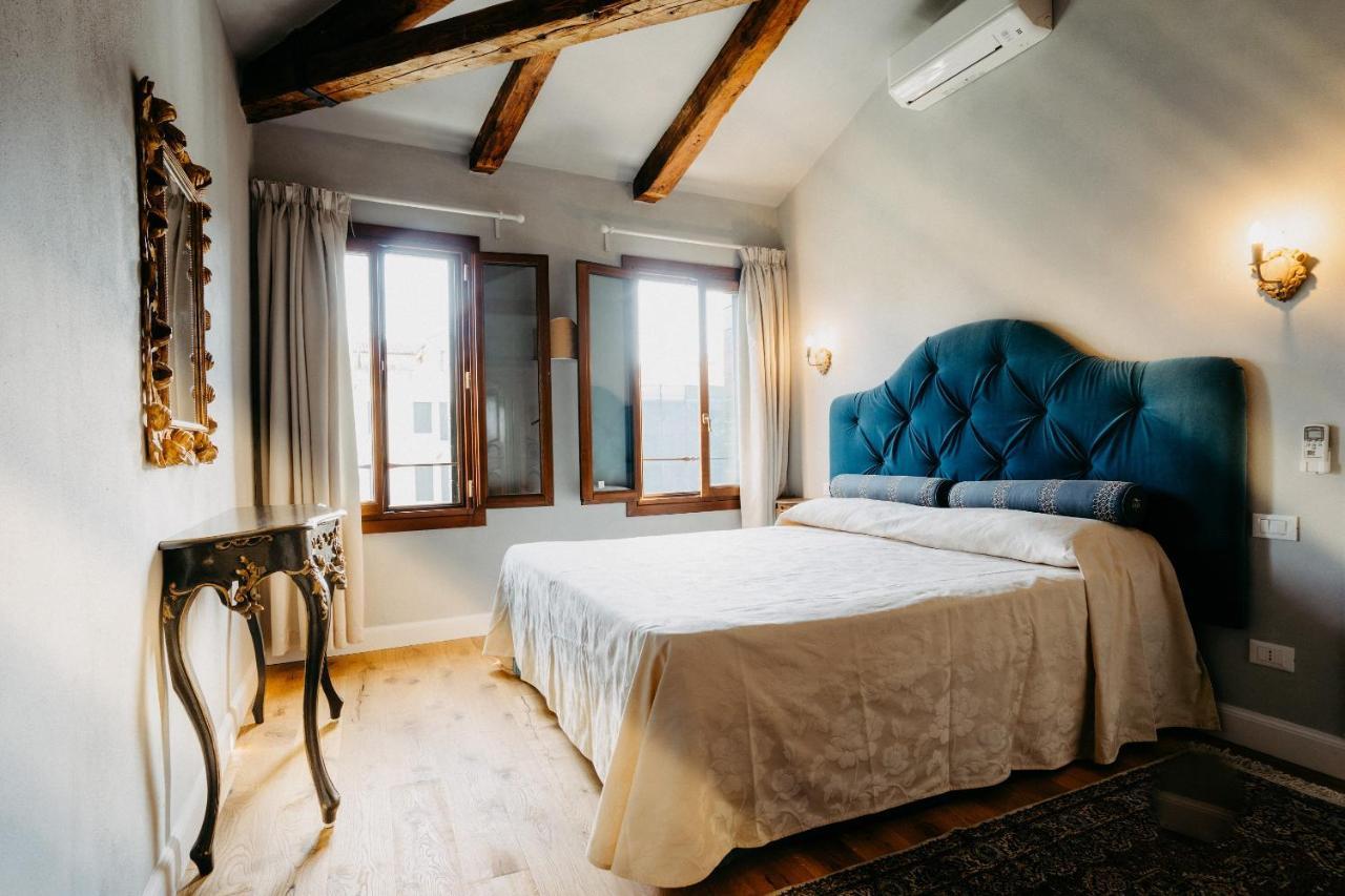 Casa Virginia Direct At The Canal Cannaregio With Own Roof Terrace Venecia Exterior foto