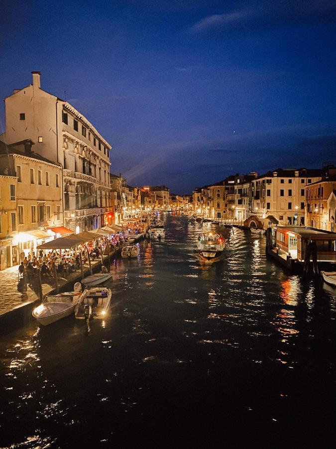 Casa Virginia Direct At The Canal Cannaregio With Own Roof Terrace Venecia Exterior foto