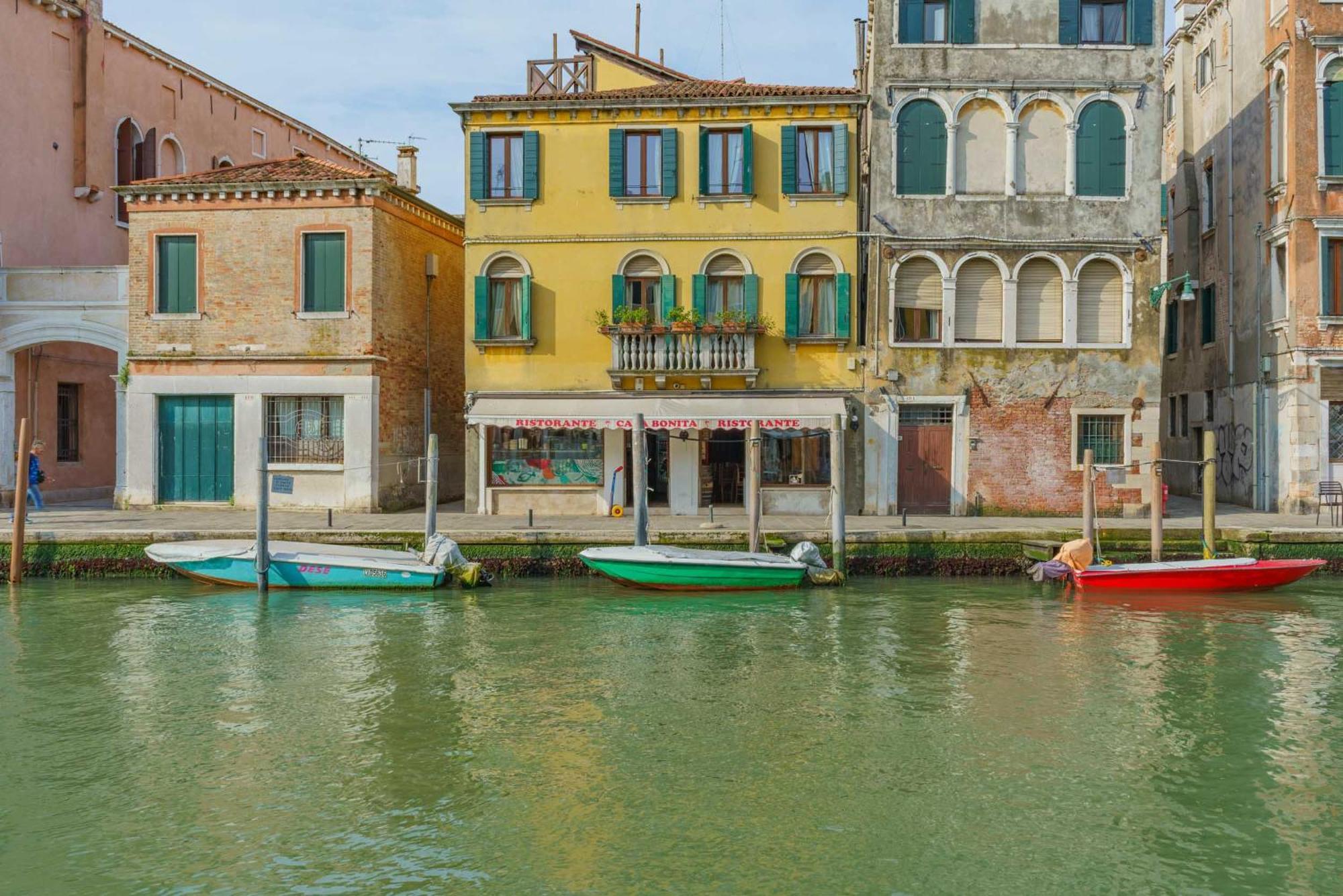 Casa Virginia Direct At The Canal Cannaregio With Own Roof Terrace Venecia Exterior foto